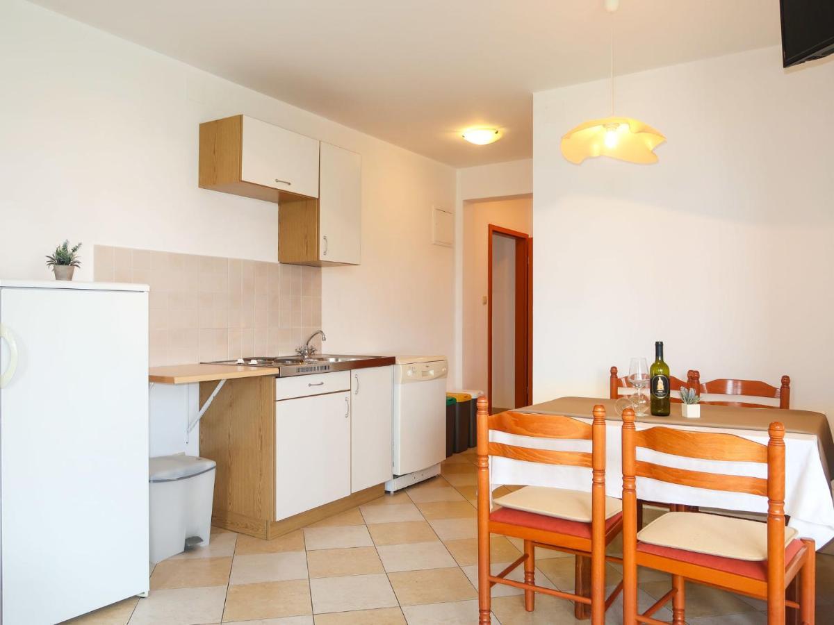 Apartment Marija - Vrb102 By Interhome Vrbnik Εξωτερικό φωτογραφία